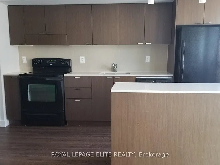 110 Charles St E #1211 — Photo 11