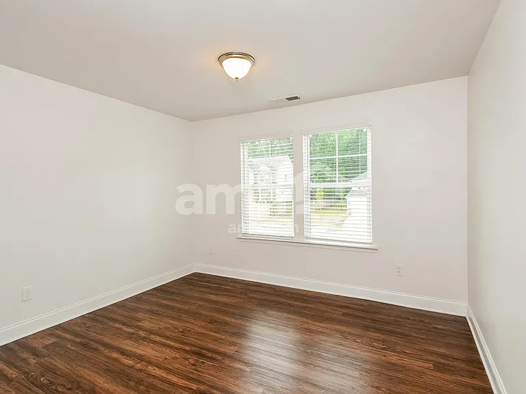 316 Bourne St — Photo 22