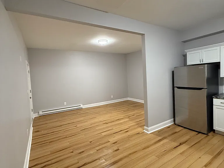 82 Clinton St #1 — Photo 4