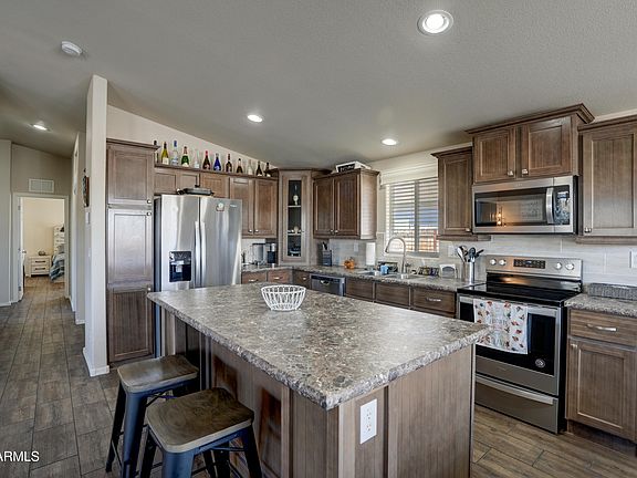 5th image of 1159 W Wheeler Road