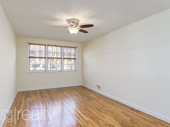 4th image of 43 Tompkins Pl #1