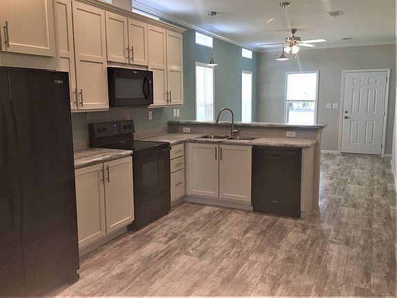 5th image of 1246 Beechwood Dr