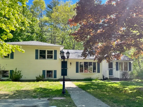 131 Strong St, Easthampton, MA 01027