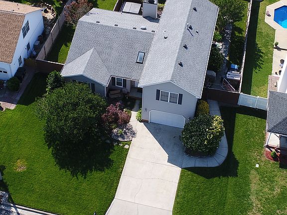 3rd image of 3511 N Oxford St
