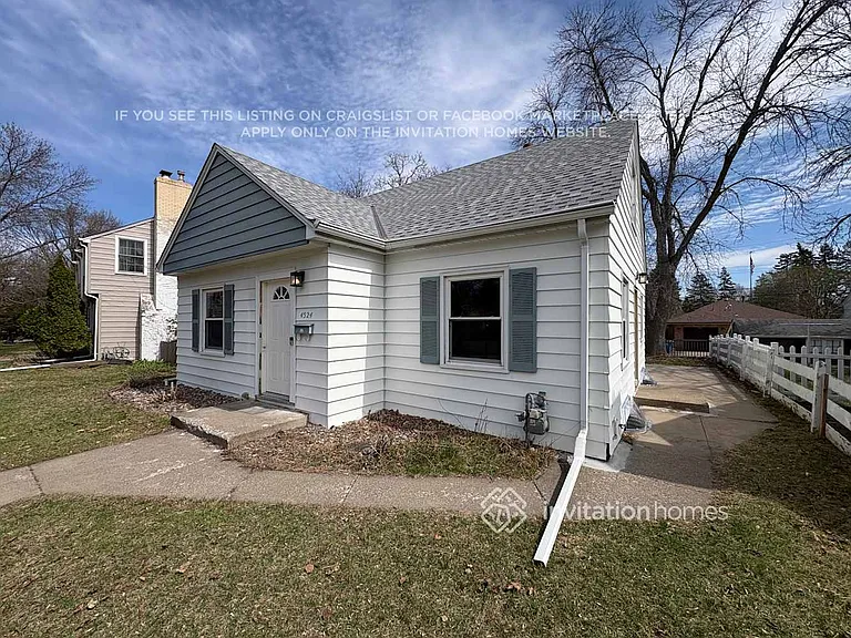 4524 Zenith Ave N — Photo 2