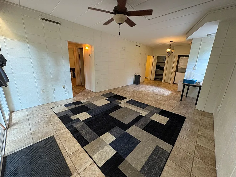 900 Brightwood Manor Dr #B-4 — Photo 8