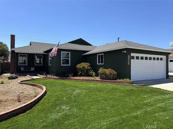 11803 Chanera Ave, Hawthorne, CA 90250