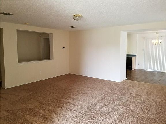 4th image of 10168 Chapel Springs Trl