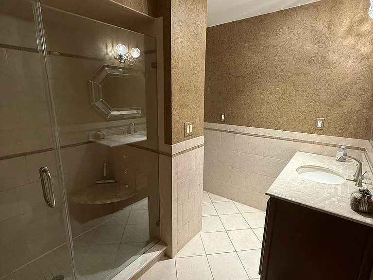 25 Meadow Ave #96 — Photo 17