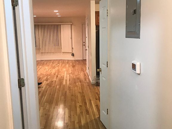 3rd image of 2116 124th St Floor 1