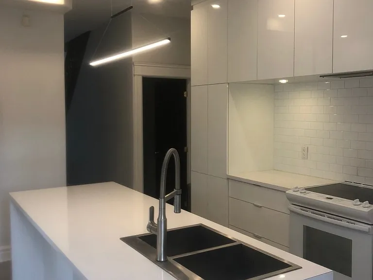 132 Elm St — Photo 2