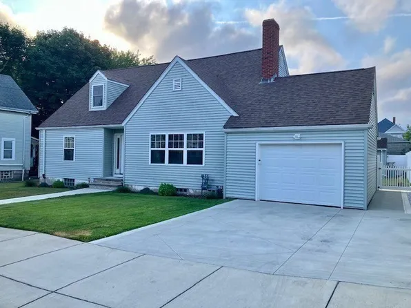 47 Valentine St, New Bedford, MA 02744