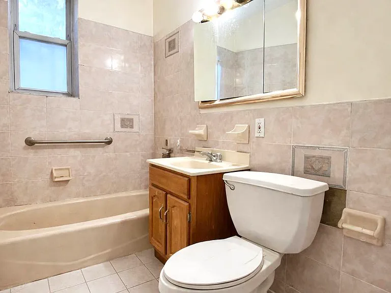 408 Sterling St #1 — Photo 7