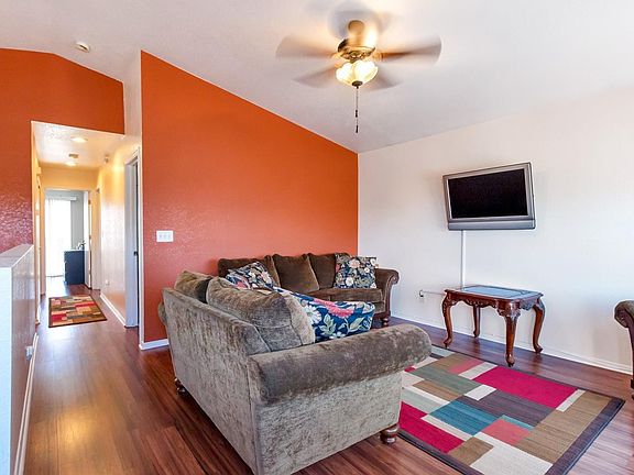 5th image of 2438 Apple Ave