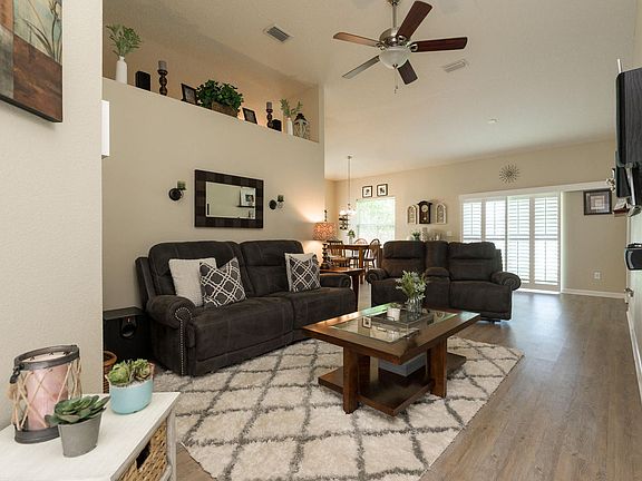 3rd image of 5333 Coquina Shores Ln