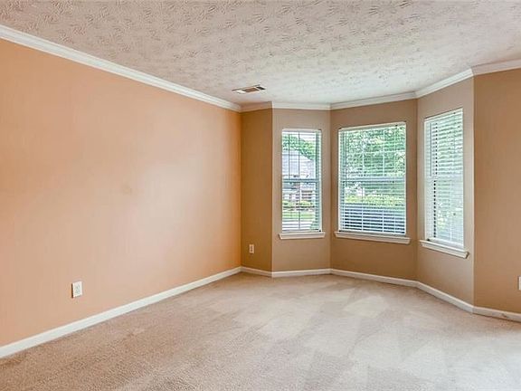 4th image of 3145 Lake Port Dr
