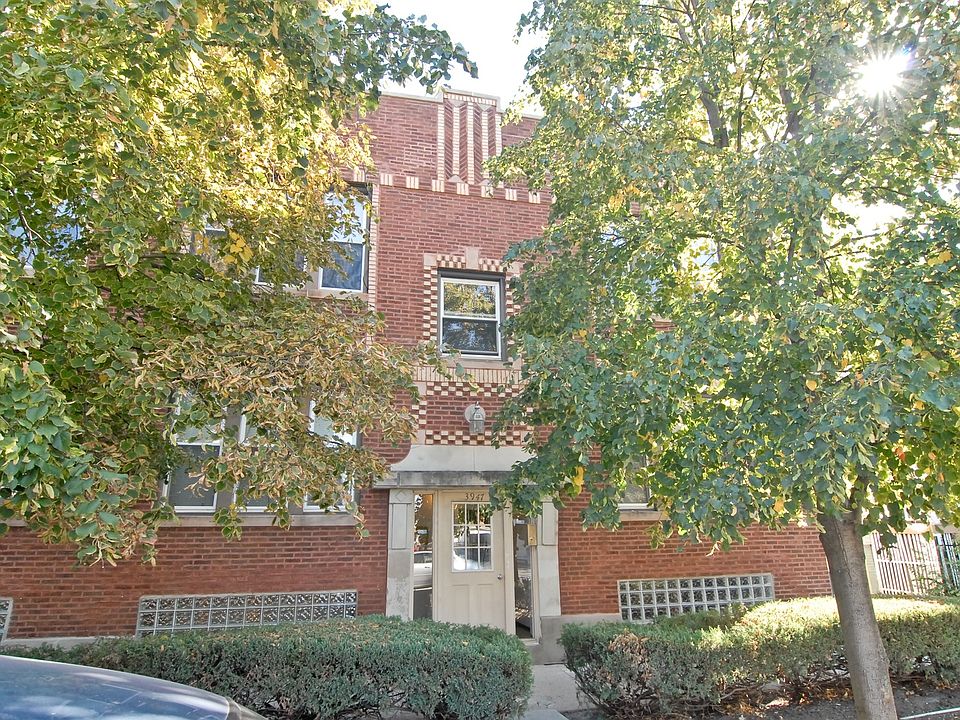 1st image of 3947 N Saint Louis Ave #1