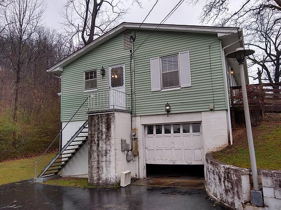 2nd image of 1001 Farragut Ave