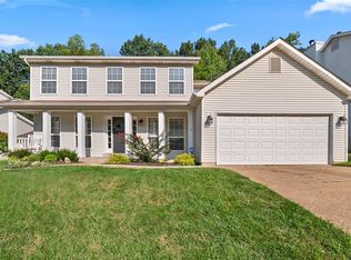 2017 Meramec Meadows Dr, Fenton, MO 63026