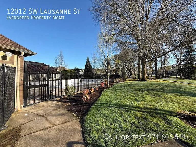 12012 SW Lausanne St — Photo 47