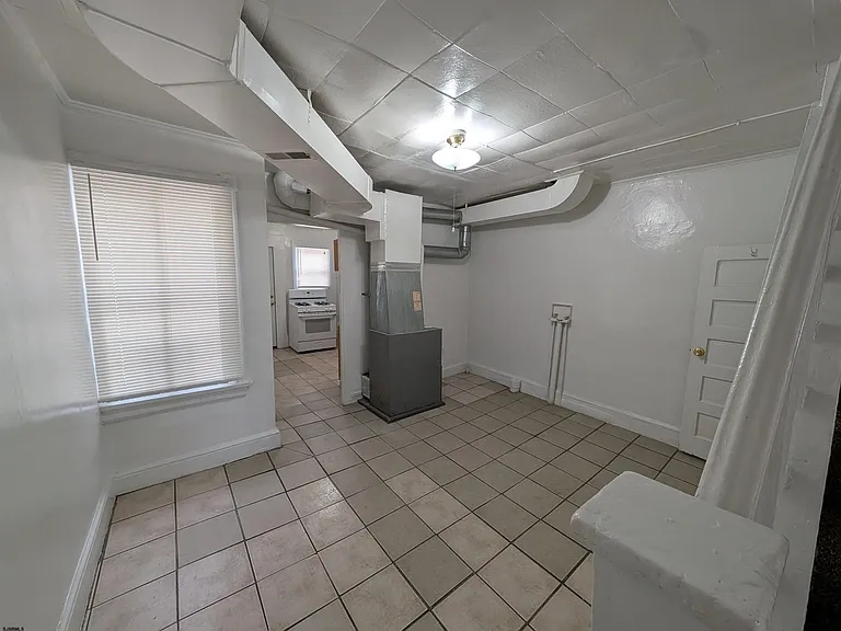 349 N Ocean Ave — Photo 10