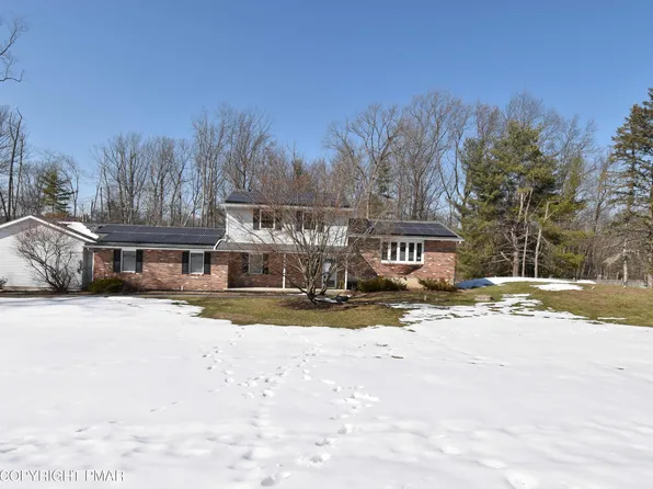 2224 Whitetail Ct, Stroudsburg, PA 18360