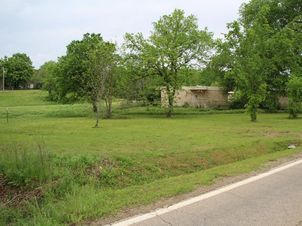 610 N Panther Ave, Yellville, AR 72687