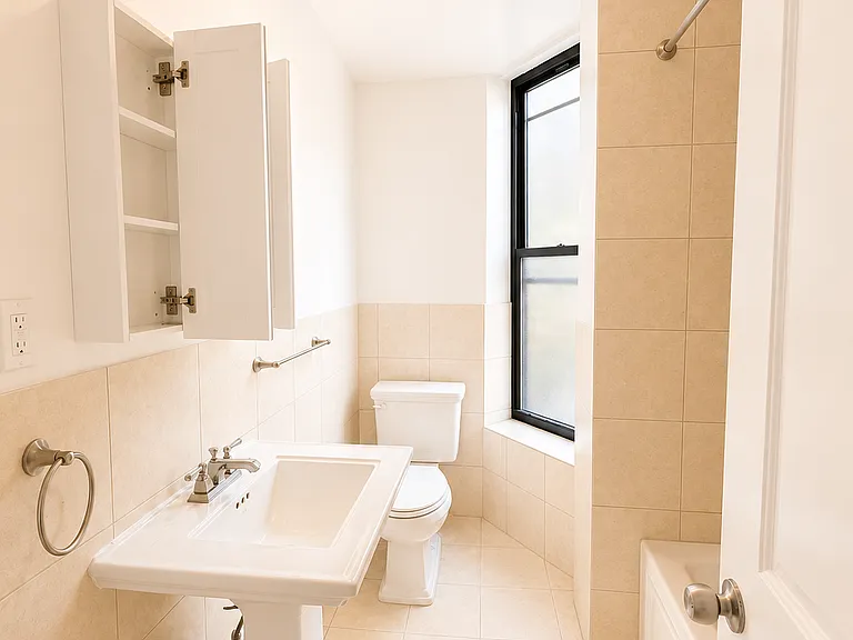 524 W 123rd St #5E — Photo 10