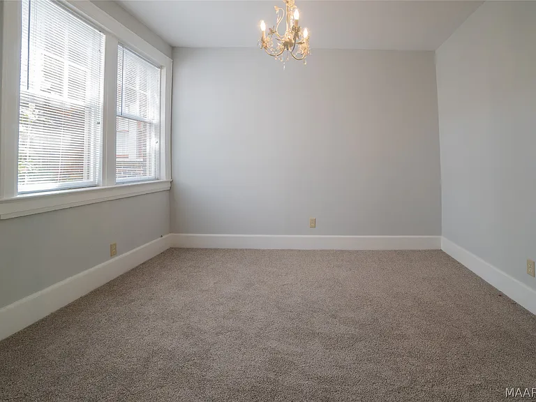 1131 S Perry St — Photo 3