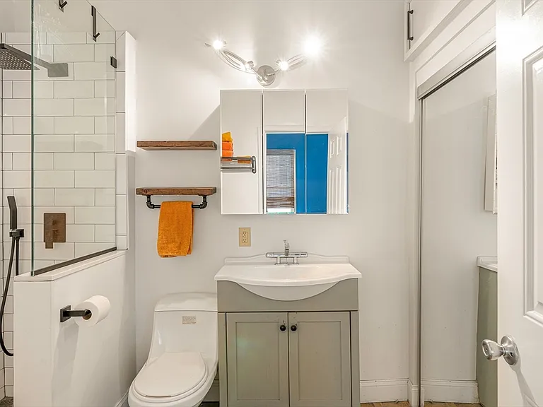 10 Cottage St #2 — Photo 14