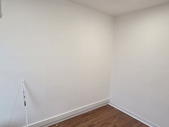 3rd image of 206 Chelsea St APT 3