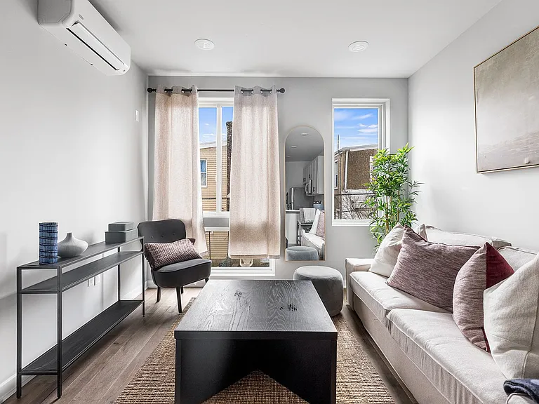 Urban Living Redefined Stylish Apartments Near Everything You Need — Photo 23
