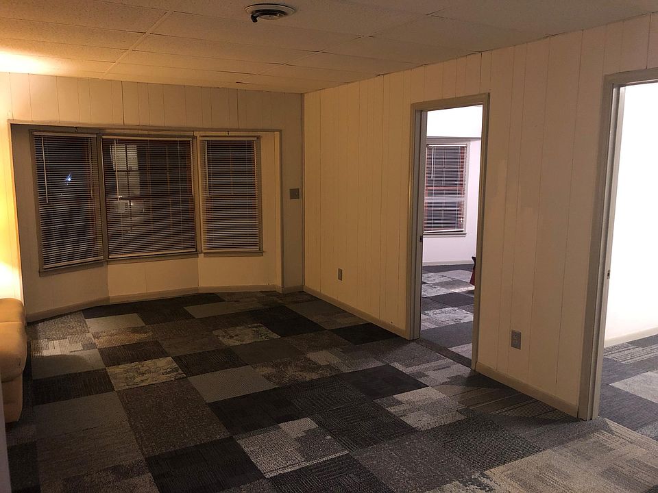 Apt/Suite Large Family Room