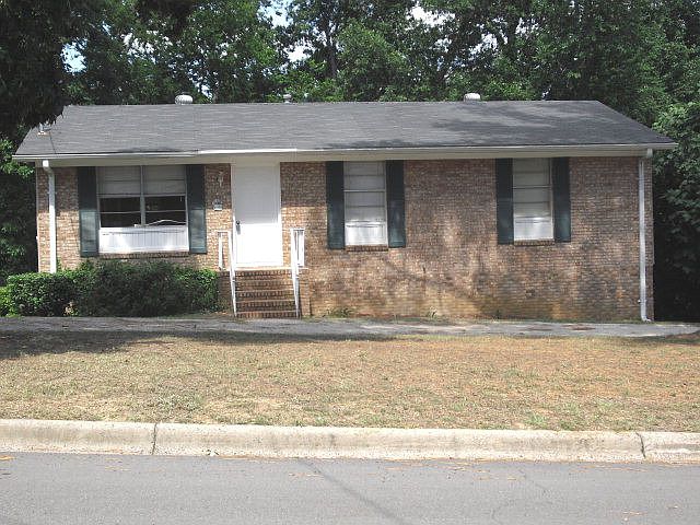 1st image of 418 Catawba
