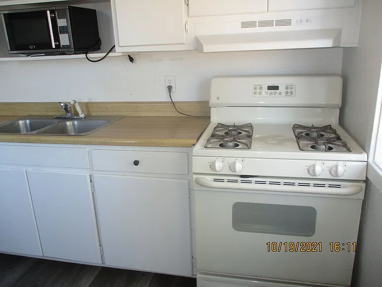 540 North Ave — Photo 23