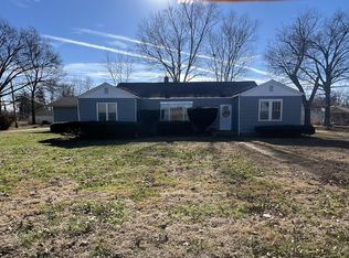116 Pine Grove Rd, Willow Springs, MO 65793