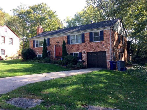 2205 Colonial Woods Dr