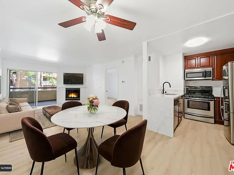 5530 Owensmouth Ave #133 — Photo 2