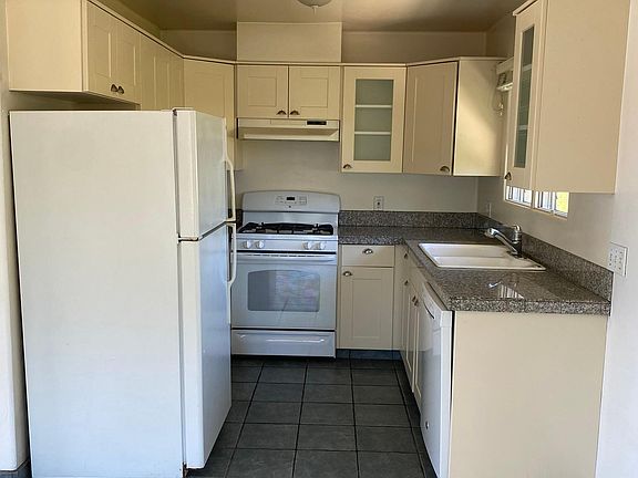 5th image of 421 W Los Olivos St Unit B
