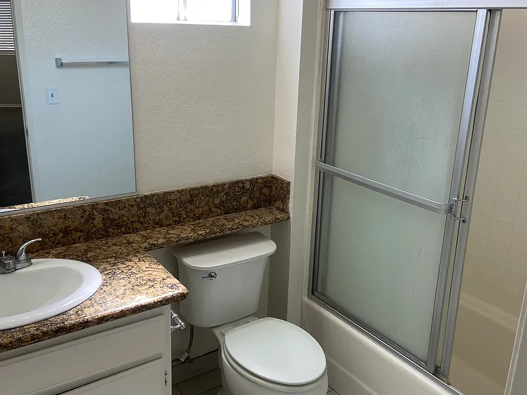 600 N Whitnall Hwy — Photo 14