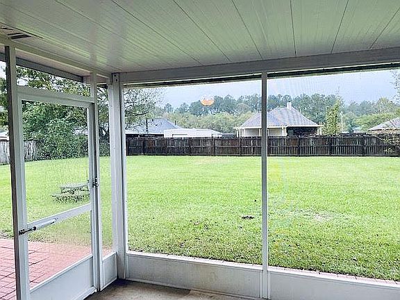 5th image of 10021 Trendale Dr