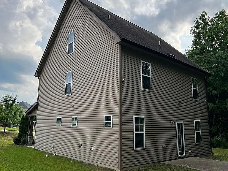 44 Salisbury Ln — Photo 22