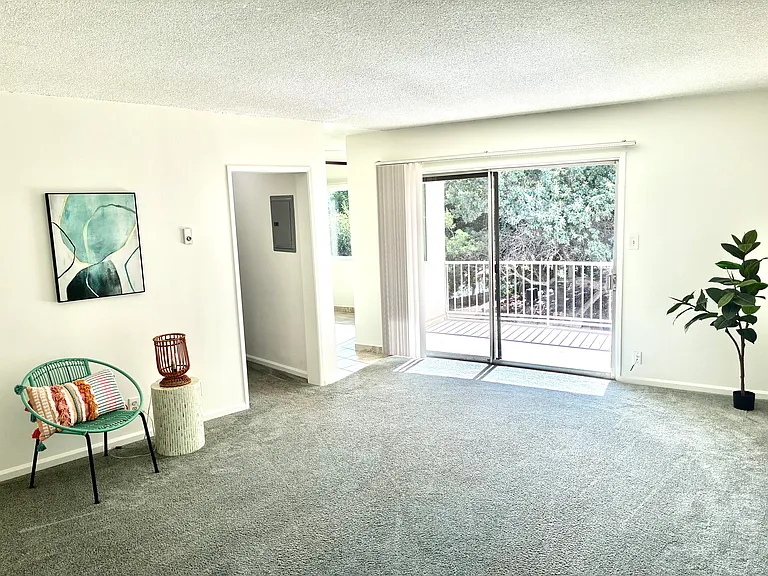 5808 S Pacific Coast Hwy — Photo 1