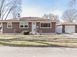 2420 24th St, Marion, IA 52302