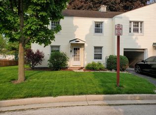 5587 Apple Ct, Greendale, WI 53129