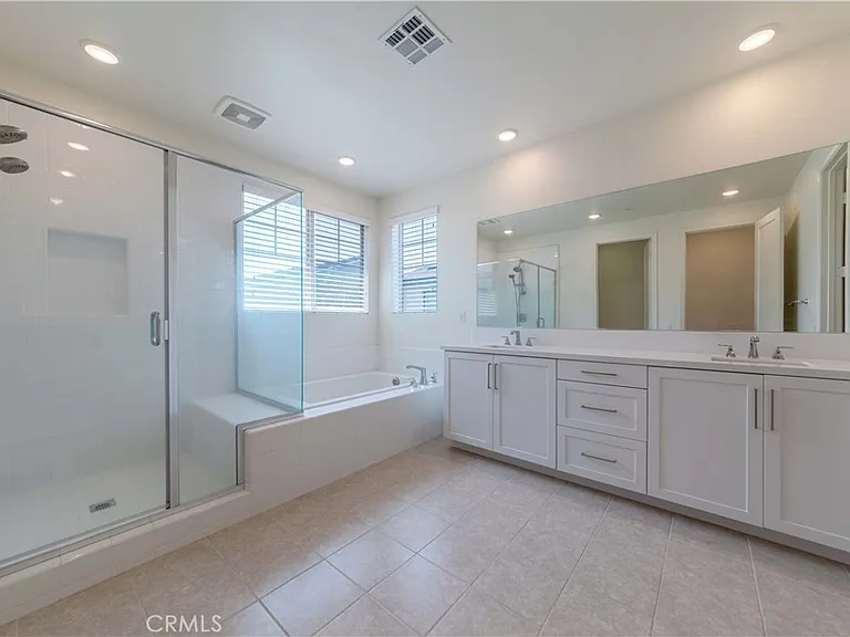 11850 Harvest Dr — Photo 23