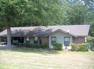 252 Pinecrest Cir, Columbus, MS 39702