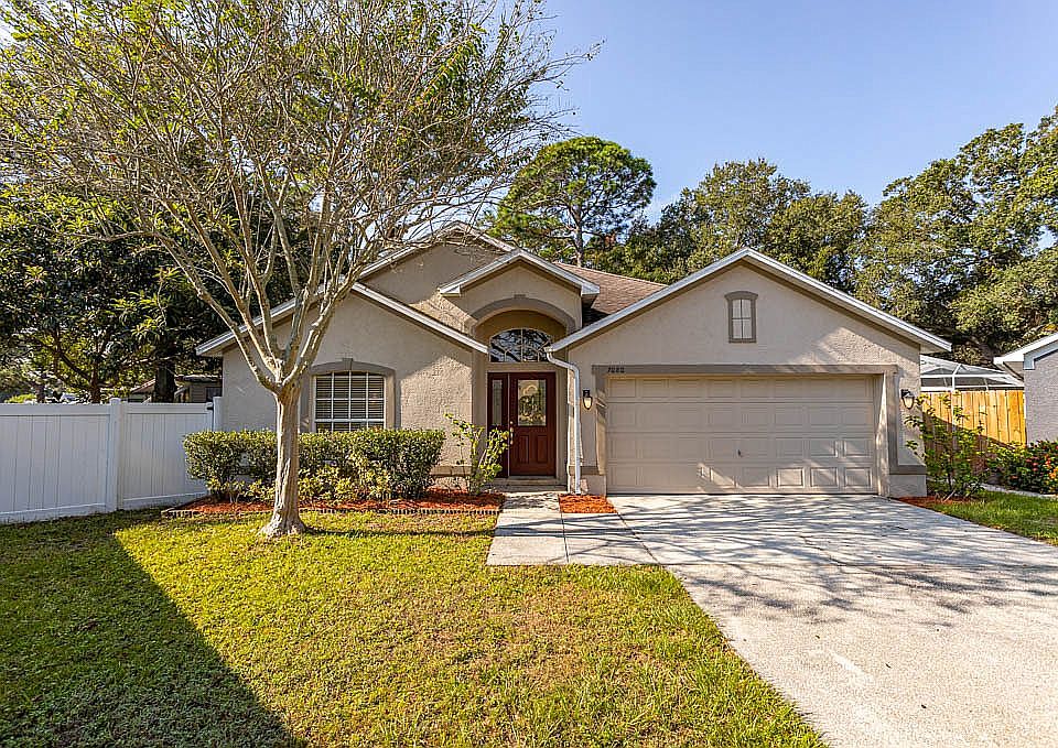 1st image of 7080 Hidden Oaks Cir