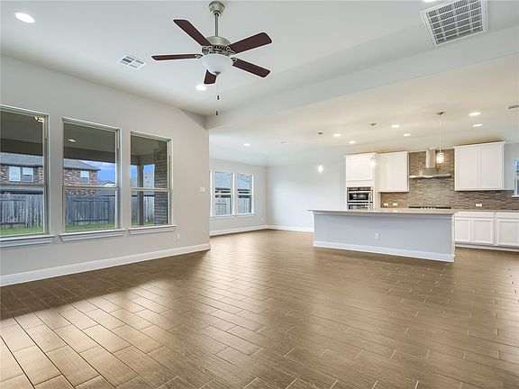 2nd image of 1605 Carmine Dr
