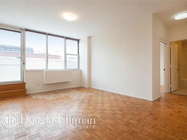 80 Elizabeth Street image 1 of 7